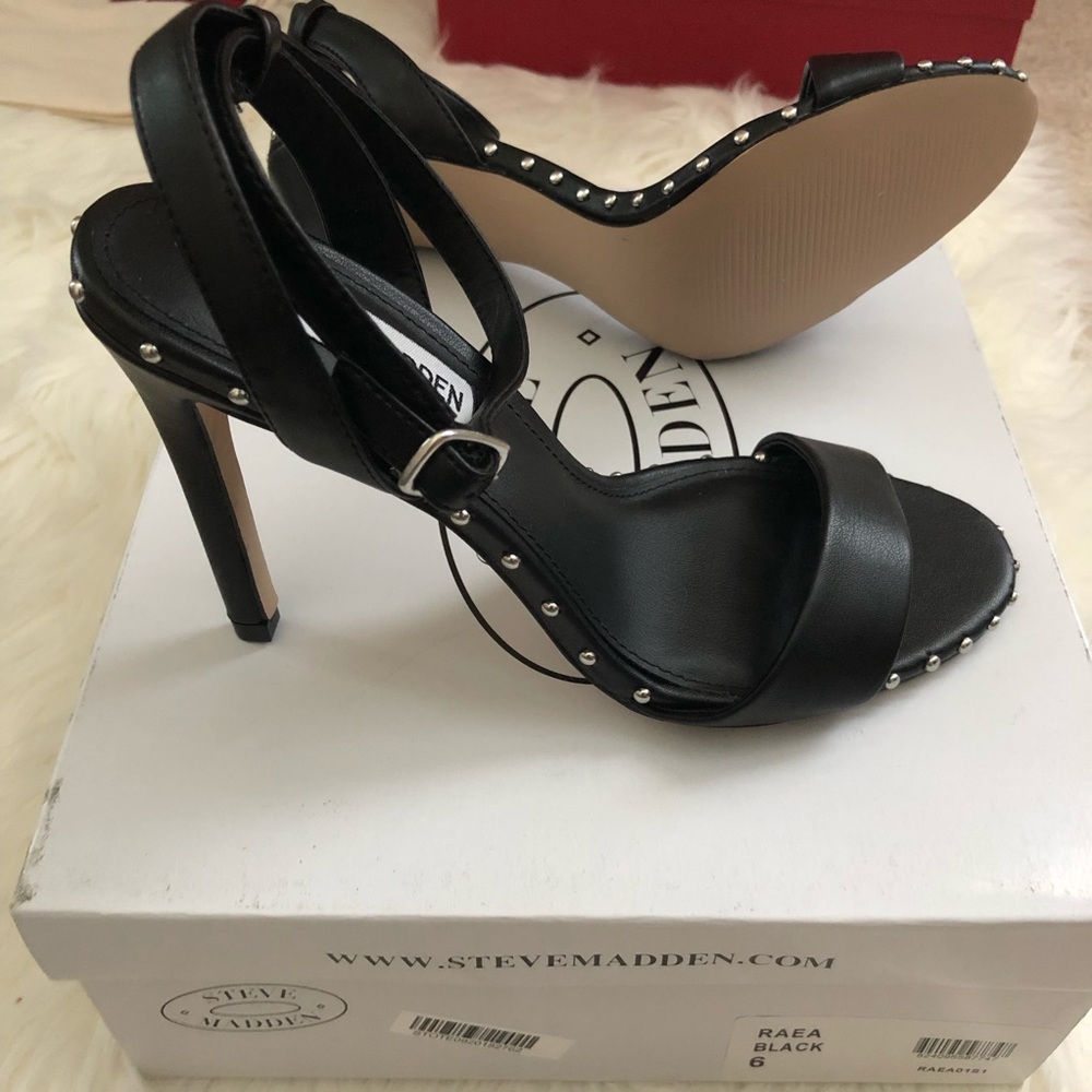 Steve Madden RAEA ankle strap studded heel sandals 6